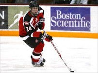 Huskies Sweep Gophers
