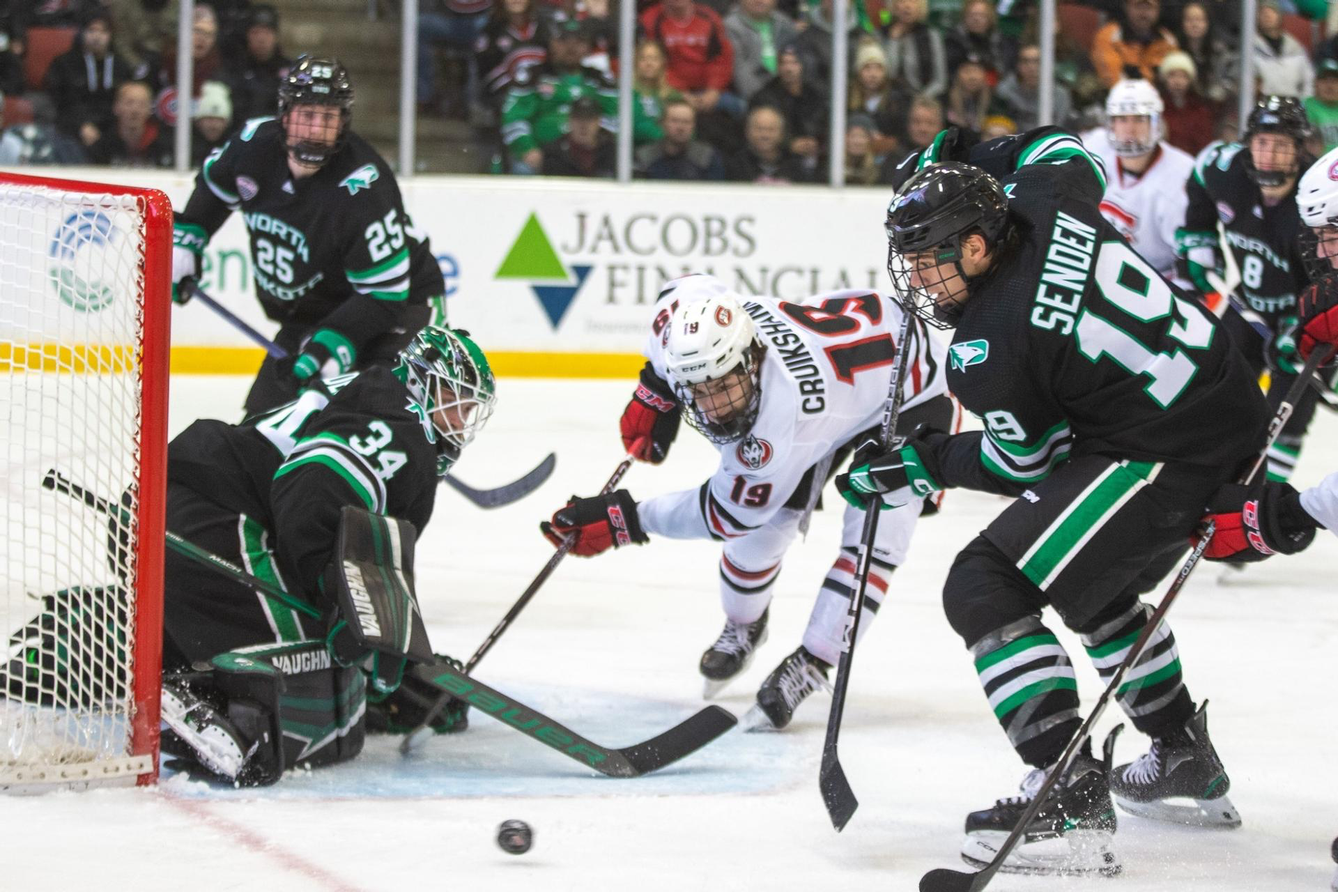 Huskies Begin Final Stretch of Season With Trip to North Dakota - Vimarsana News