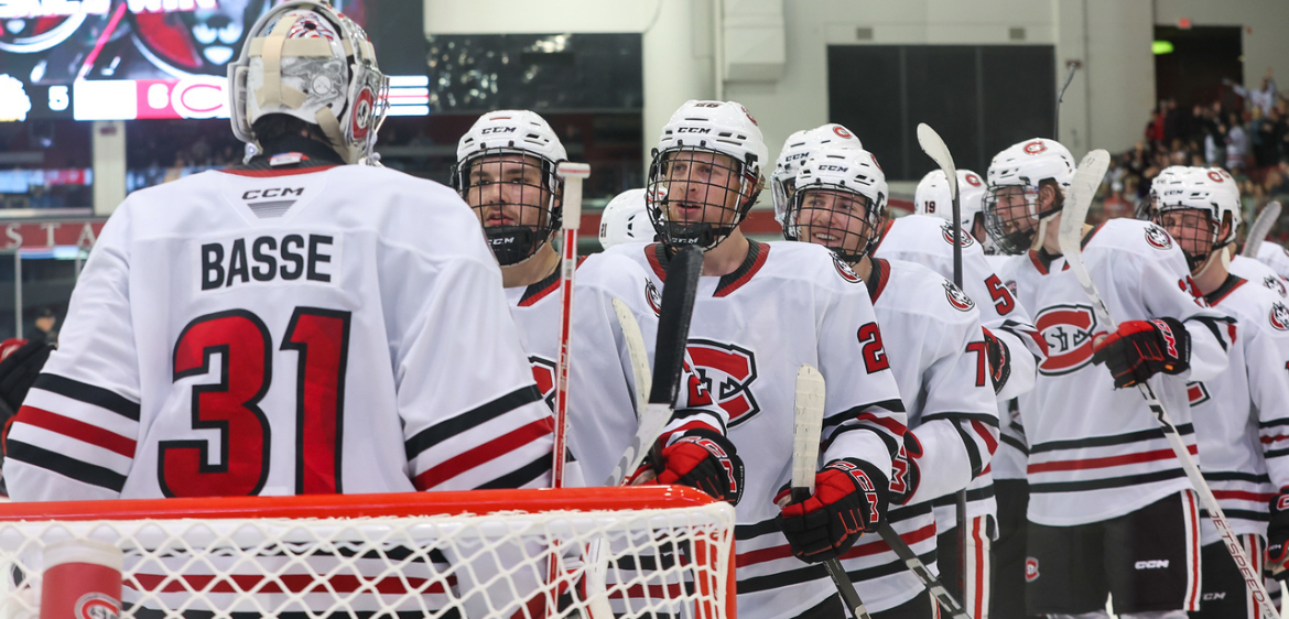 HUSKIES SWEEP BULLDOGS, GAIN "CHARACTER" CONFIDENCE - Vimarsana News
