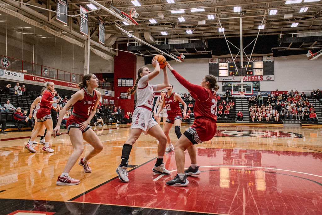 Huskies Beat Beavers, Advance to NSIC Quarterfinals. - Vimarsana News