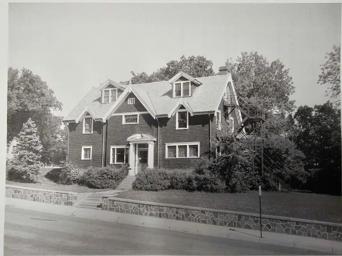 Old photo of SCSU Music Studio